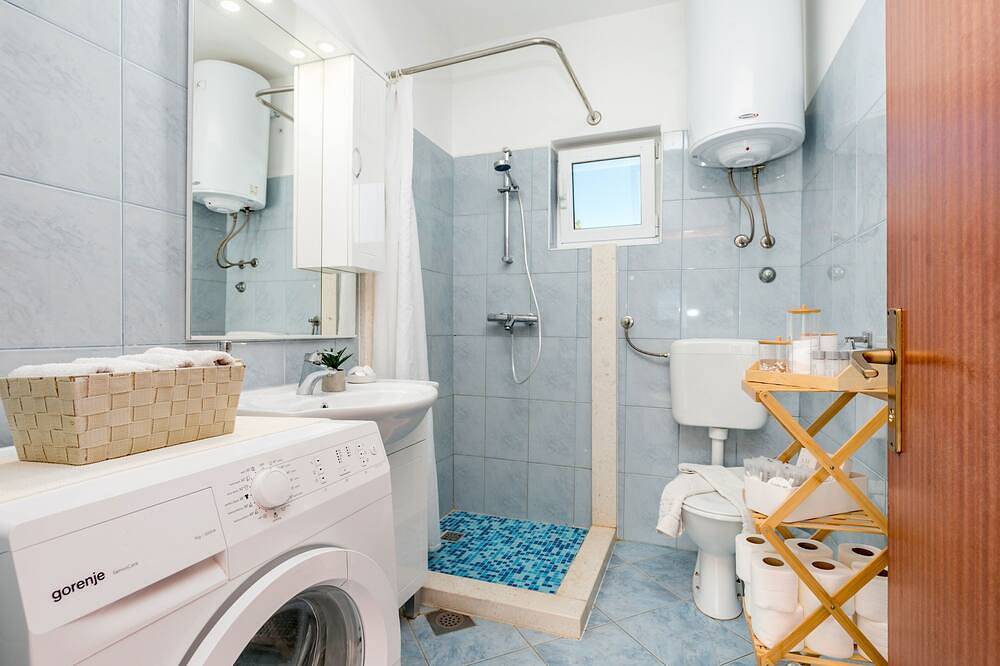 Family friendly house with a swimming pool Pozorac, Trogir (K-22648) in Marina, Condado de Split-Dalmácia