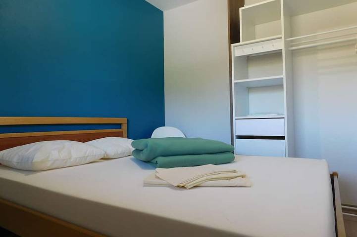 Chalet pour 5 personnes, avec Terrasse et Jardin dans Mayenne - 2