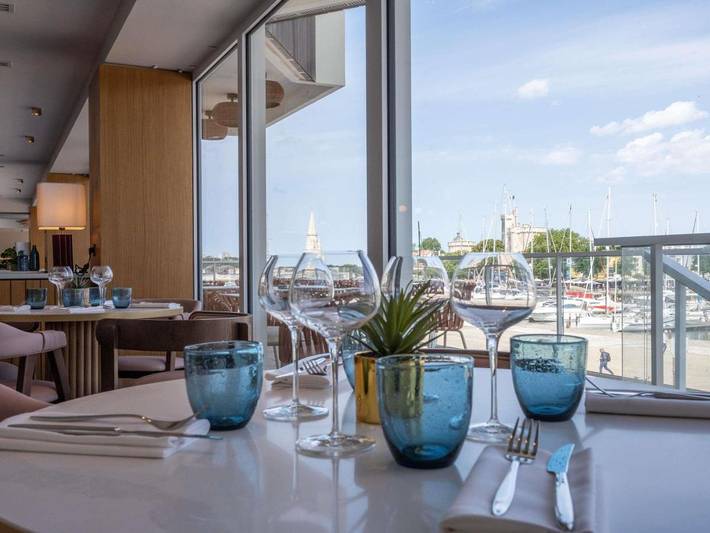 Hôtel pour 4 personnes, avec vue ainsi que piscine et terrasse, animaux acceptés dans Aquarium de la Rochelle - 4