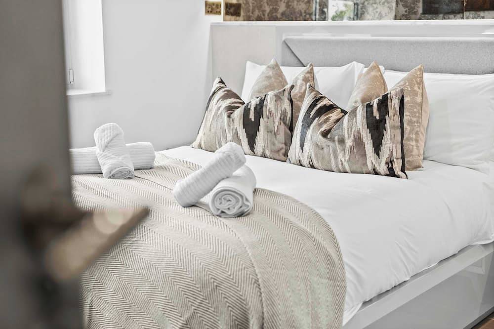 Entire apartment, 3Br Cosy & Chic House, Guildford Festival Offer! in Guildford, Surrey