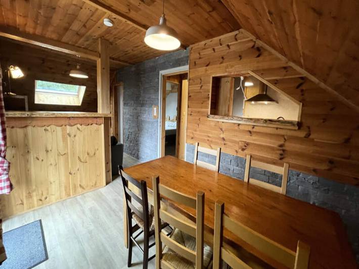 Gîte pour 6 personnes à Albepierre-Bredons - 3