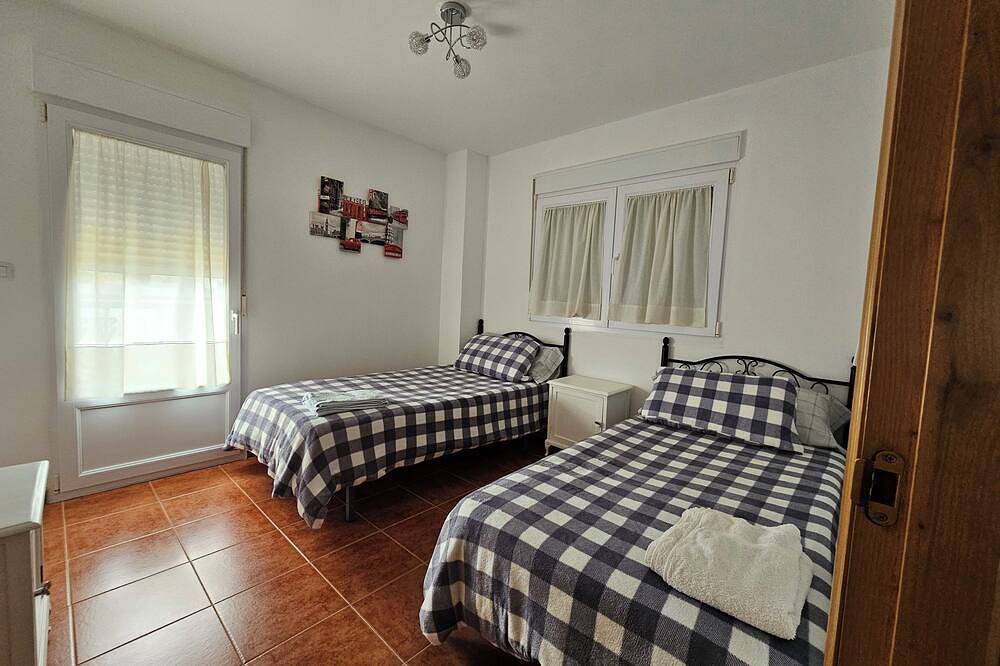 Casa César 1 km from the famous Playa de las Catedrales in Lugo. in Barreiros, Galician Coast