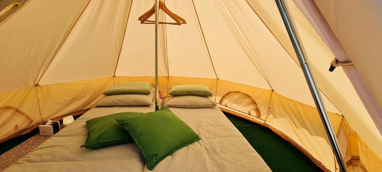 Double or Twin Room with Private Bathroom in Nouan-le-Fuzelier, Sologne
