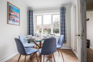 Holiday Home for 6 People in Poole, Poole Harbour, Photo 3