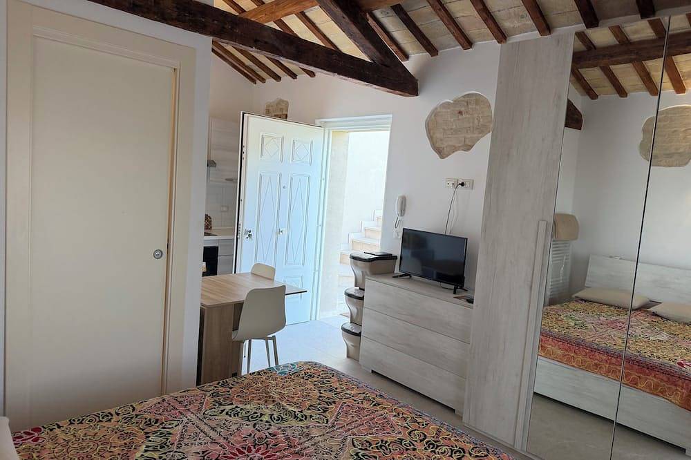 Apartamento entero, Fully equipped studio apartment in a complex with a garden and pool, just 5 minutes from the beach in Monteprandone, Riviera delle Palme