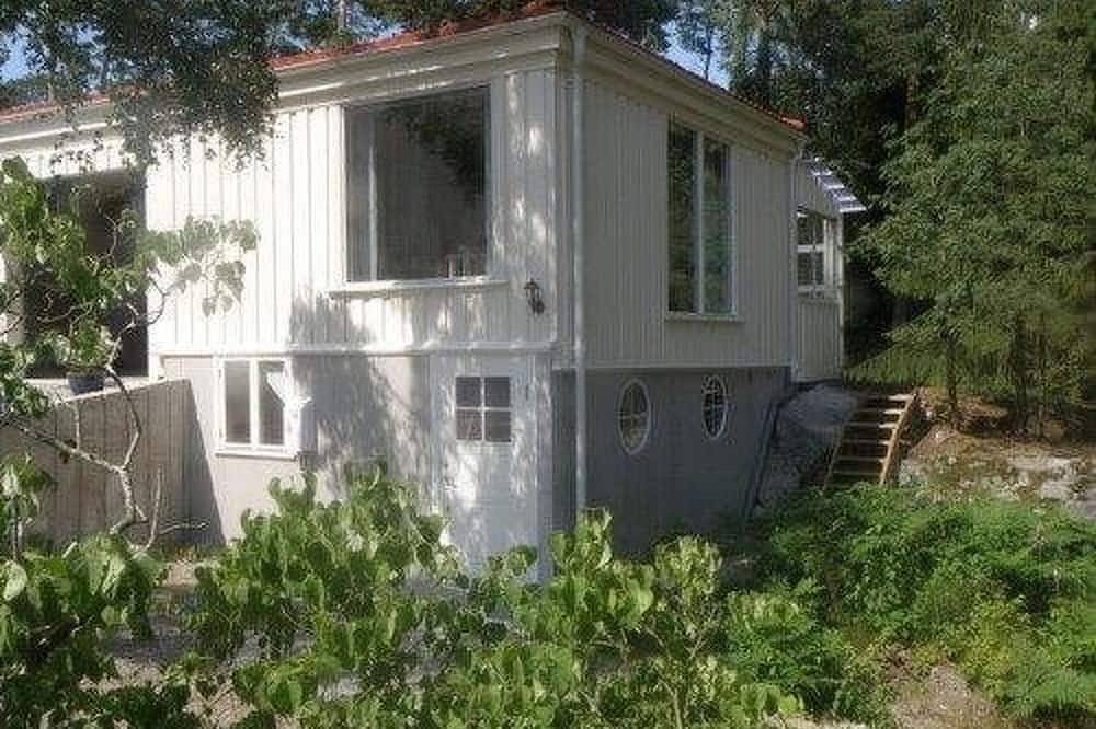 Westküsten-Juwel by Interhome in Stenungsund, Norra Västkusten