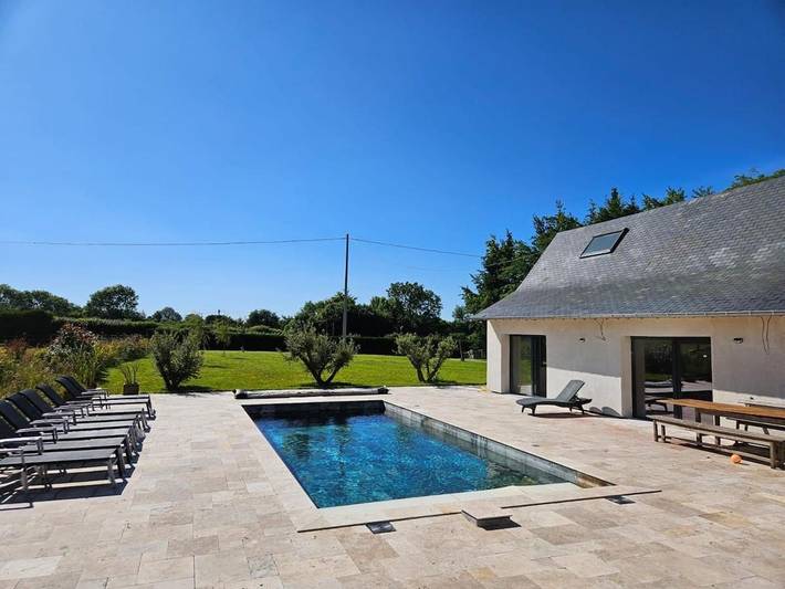 Location de vacances pour 10 personnes, avec piscine ainsi que vue et terrasse dans Valorbiquet - 2