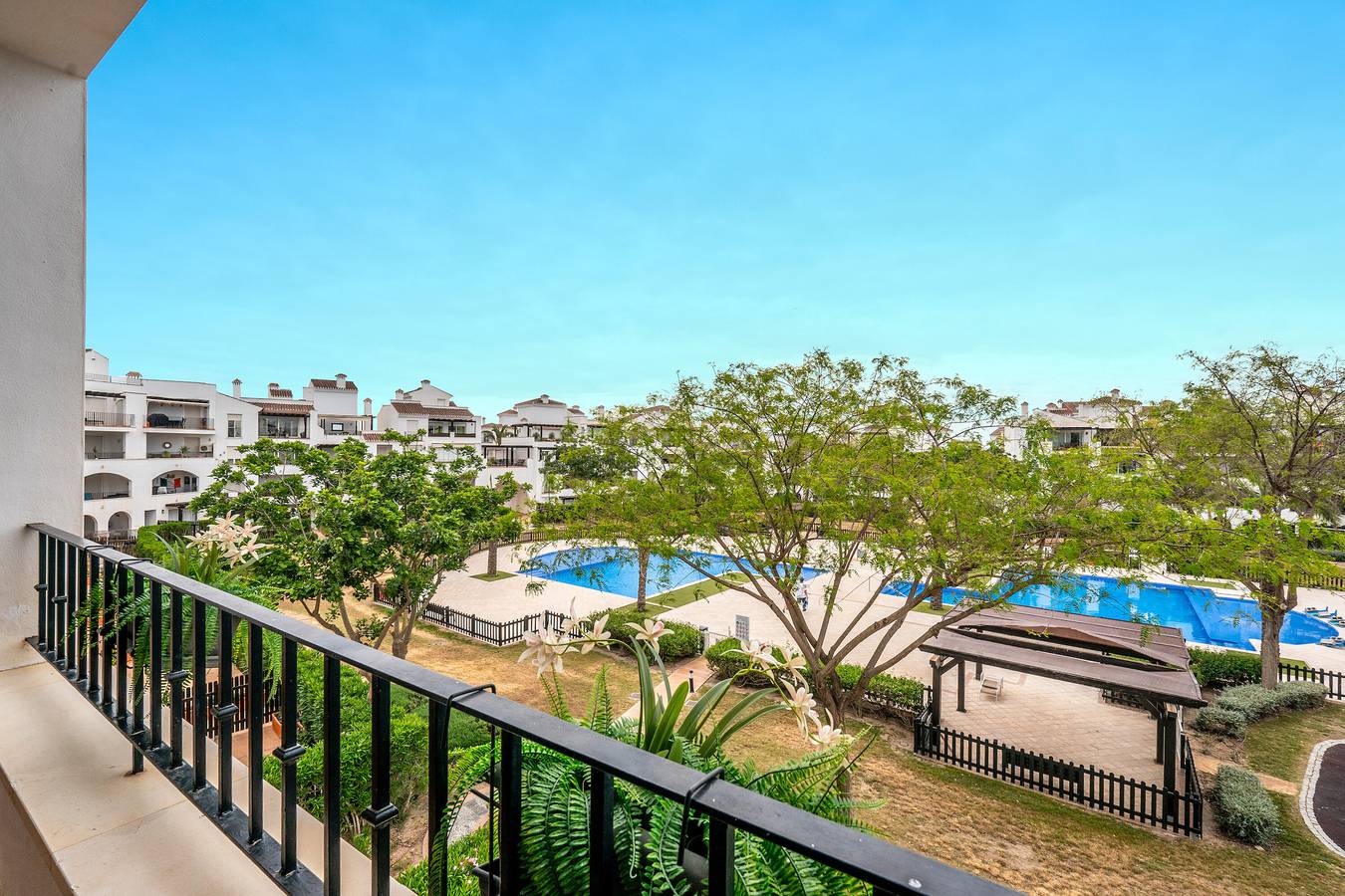 Apartamento entero, Apartamento 'Congrio - Resort Holiday Treat' con vistas a la montaña, Wi-Fi y aire acondicionado in Golf Resorts Murcia, Torre-Pacheco