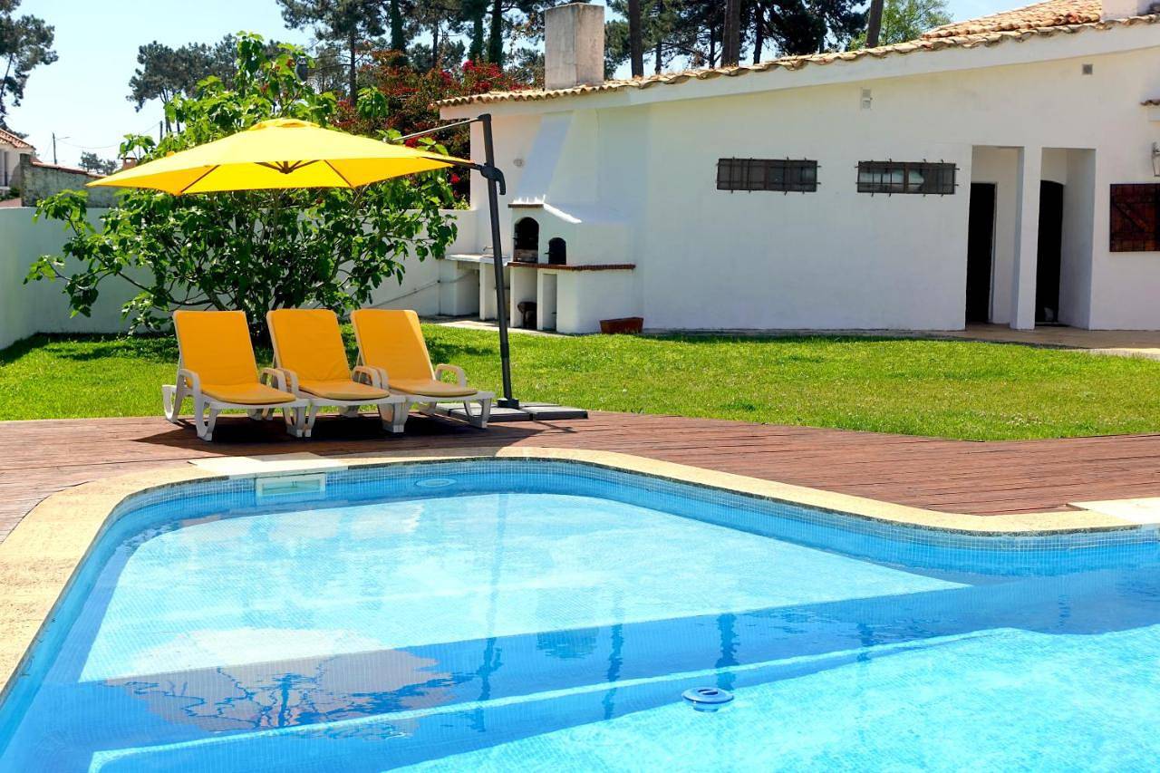 Villa near Beach & Lisbon in Aroeira, Corroios