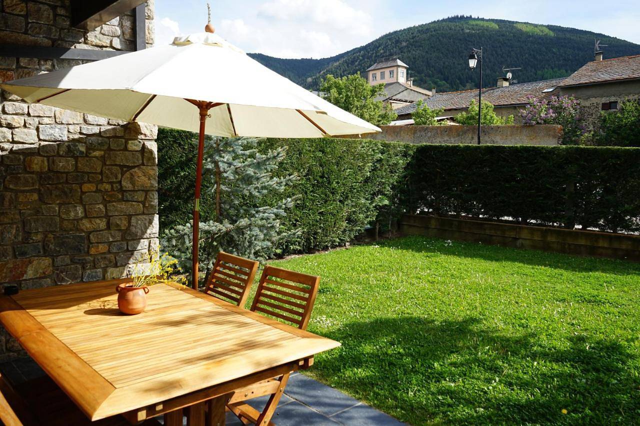 Appartement entier, Two-Bedroom Apartment in Err, Parc naturel régional des Pyrénées catalanes