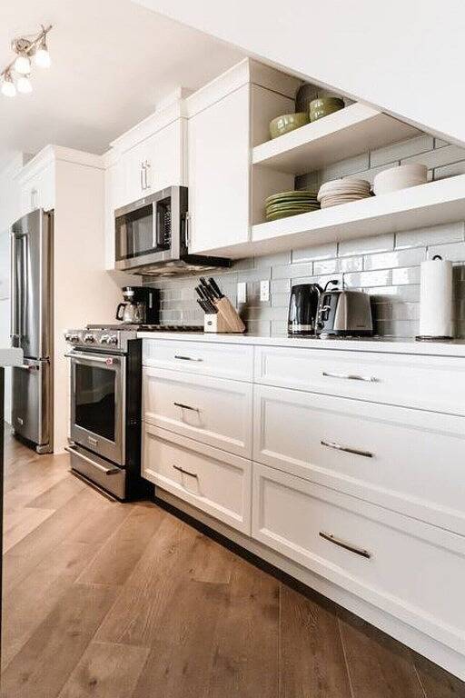 Ganze Wohnung, Casa del Mar! Pool, Tub & Refreshing Lakefront Resort in West Kelowna, Crystal Mountain