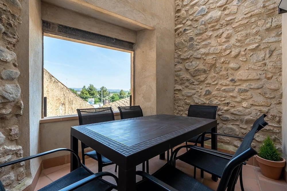 Apartamento entero, Apartamento con vistas a la Muralla a 30min Port Aventura in Mont Blanc (Tarragona), Provincia de Tarragona