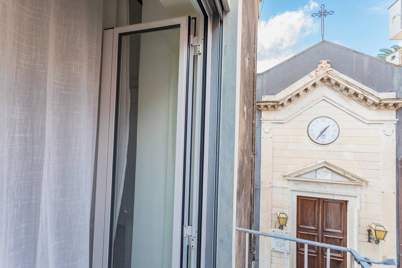 Apartamento entero, Apartamento 'Eleven Holidays Home' con Balcón, Wi-Fi y Aire Acondicionado in Catania, Provincia de Catania