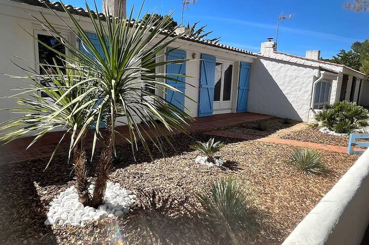 Location de vacances pour 7 personnes, avec jacuzzi et jardin dans Plage des sables d'or