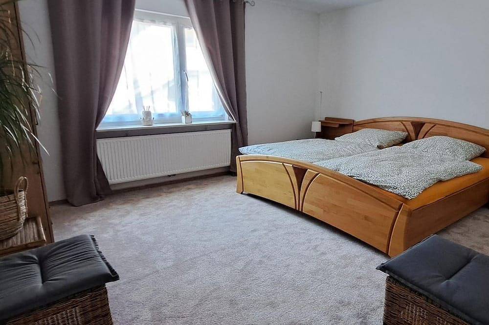 Ganze Wohnung, Ferienwohnung Ilona - Appartement/Fewo, Dusche, Wc, 2 Schlafräume in Erfweiler, Landkreis Südwestpfalz