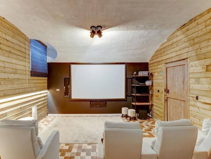 Location de vacances pour 40 personnes, avec jacuzzi ainsi que sauna et jardin à Gesves - 3