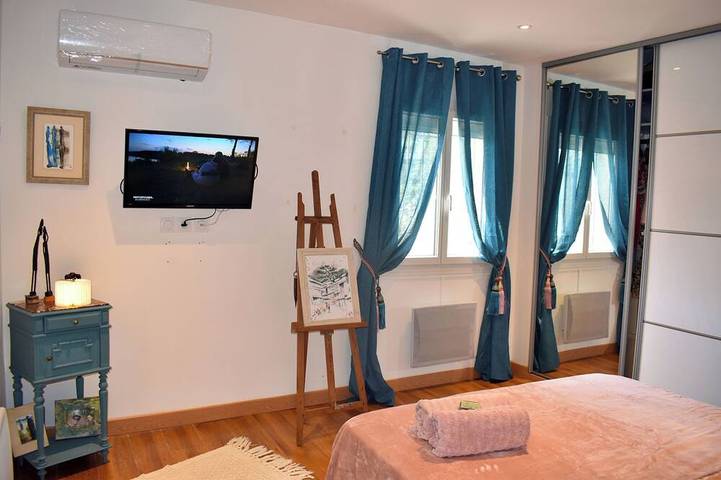 Location de vacances pour 6 personnes, avec jardin et terrasse à Estézargues - 2