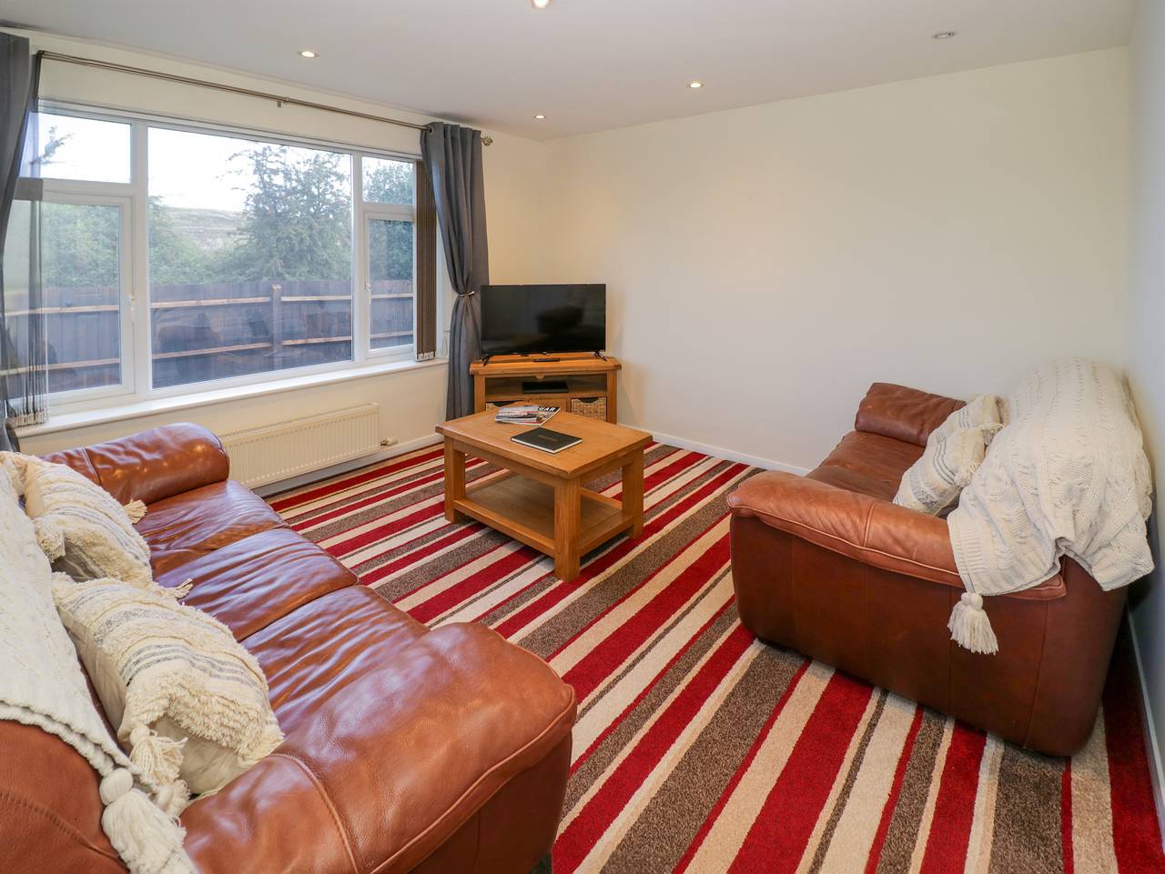 Fenny Marina Cottage in Warwickshire