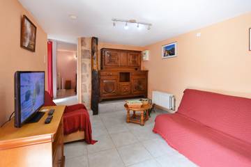 Maison De Vacances pour 2 Personnes dans Villecomtal, Aveyron, Photo 1