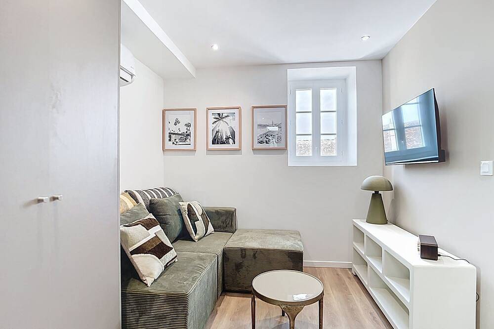 Appartement entier, Suite Prestige Moonlight Love-Room in Montargis, Région de Montargis