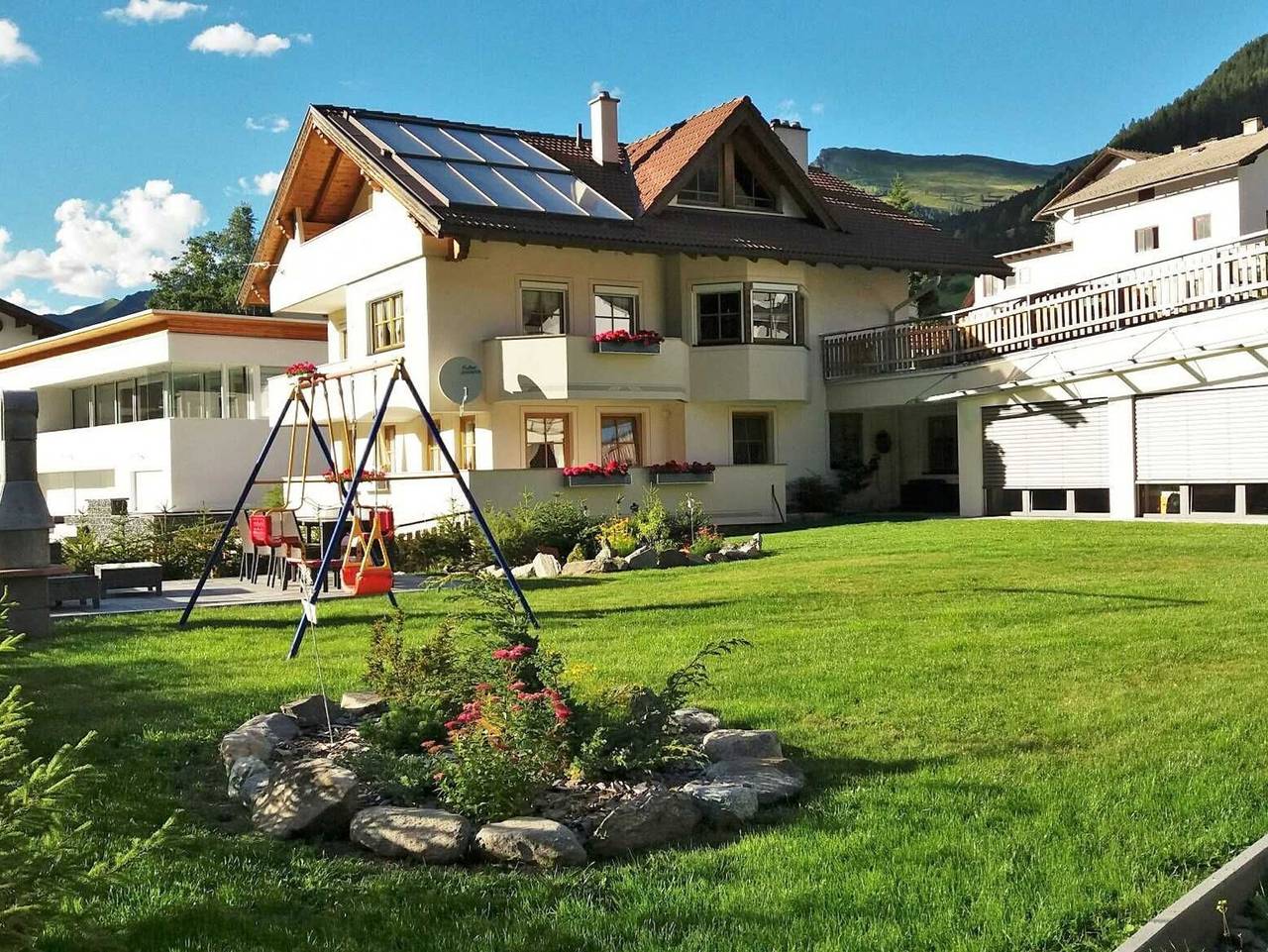 Ganze Ferienwohnung, Alois´ Ferienglück *an der Schibushaltestelle* - Ferienwohnung Klaudia in Nauderer Berge, Nauders