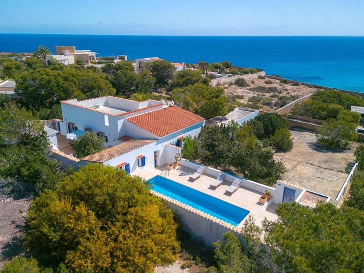Villa para 10 pessoas, com jardim e terraço e ainda piscina em Formentera