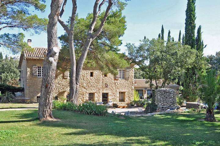 Gîte pour 10 personnes, avec jardin à Pélissanne - 3