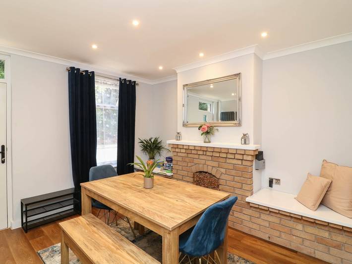 Regent’s Cottage in Melton, Heart of England