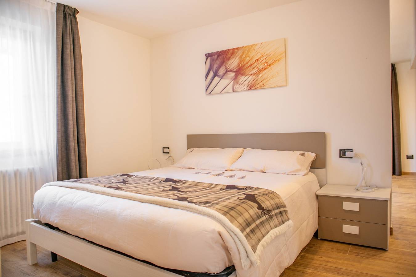 Entire apartment, Alpen Blumen Genziana Apartment with Mountain View, Terrace, and Wi-Fi in San Lorenzo in Banale, Brenta group