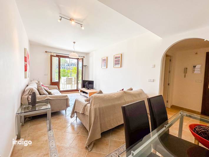 Apartamento entero, Apartamento de vacaciones para 6 personas con piscina para niños in Urbanizacion Costa Esuri, Ayamonte