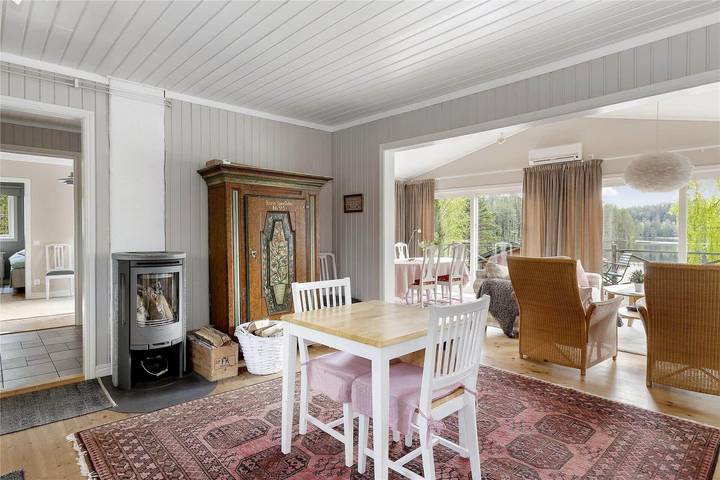 Ferienhaus für 5 Personen, mit Seeblick und Sauna sowie Terrasse in Östergötland - 4