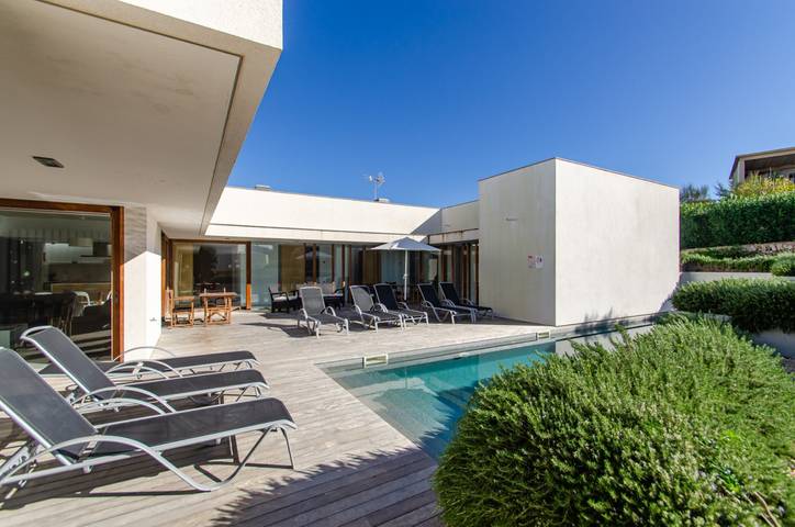 Location de vacances pour 8 personnes, avec jardin à Sant Lluís - 2