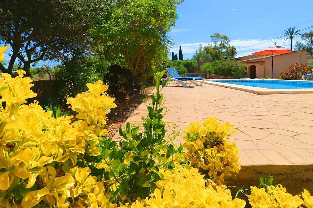 Can Cova 413 rustic finca with private pool, terrace, air conditioning and Wifi in Es Llombards, Santanyí