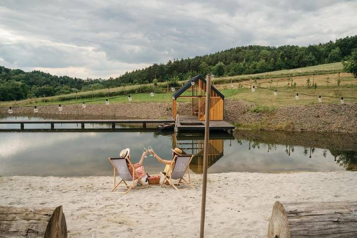 Apartament wakacyjny dla 8 osób, z ogród i jacuzzi oraz sauna w Laskowa - Kamionna