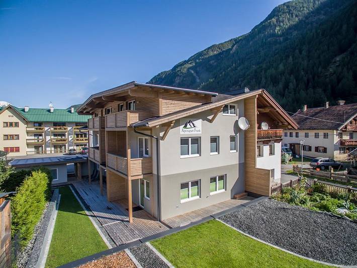 Ganze Ferienwohnung, Appartement 4 in Stubaier Alpen, Längenfeld