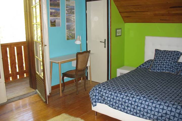 Gîte pour 10 personnes, avec balcon et jardin à Garin - 2