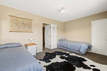 Holiday Home for 8 People in Wanaka, Otago, Photo 1