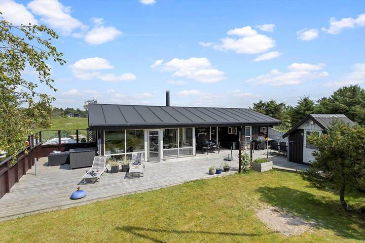 Ferienhaus für 4 Personen, mit Garten und Terrasse in Tversted