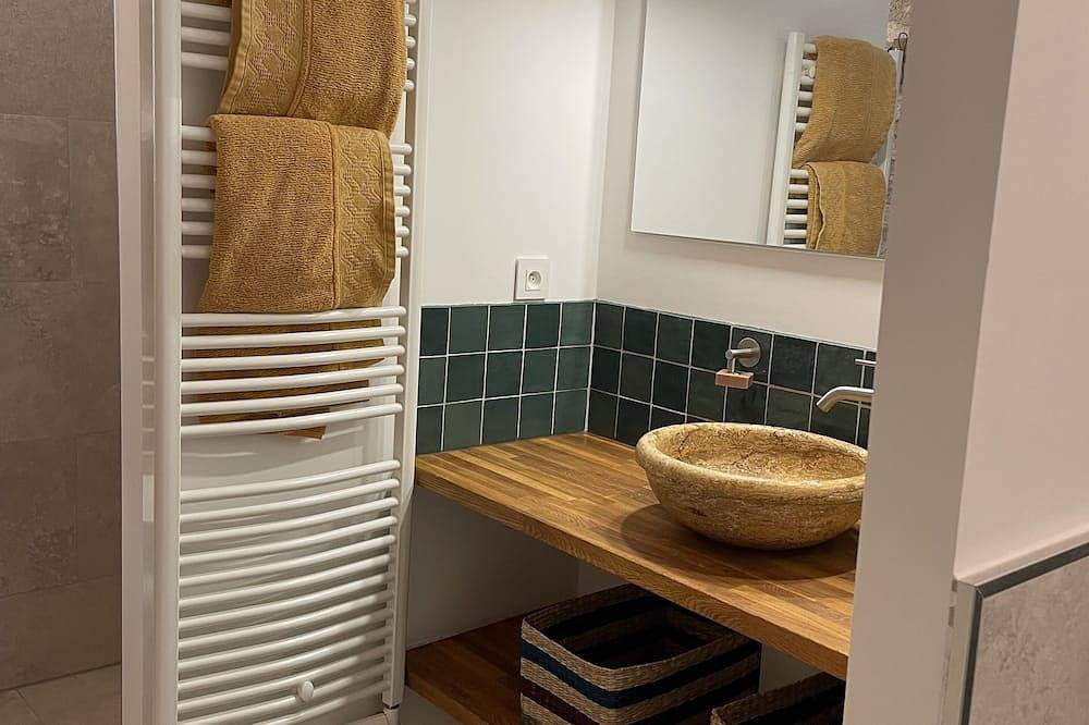 Gîte 50M² fully equipped in Céreste, Regionaler Naturpark Luberon