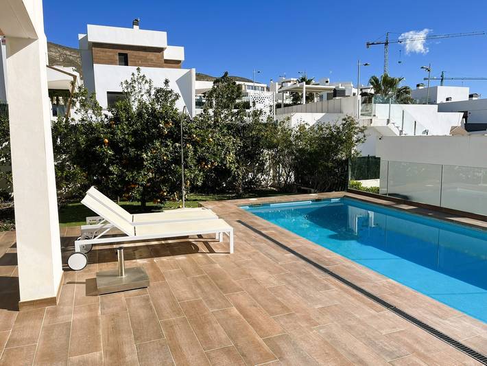 Chalet para 6 personas, con jardín y terraza en Marina Baja - 3