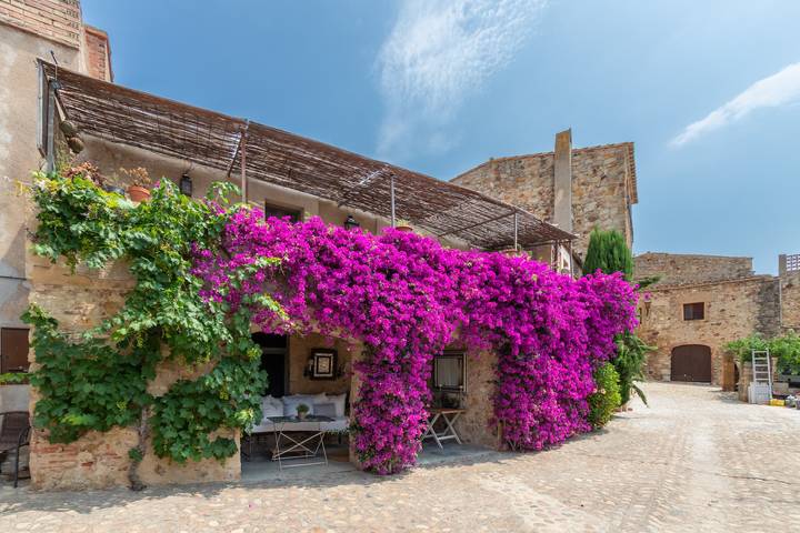 Casa rural para 8 personas, con Jardín en La Bisbal del Ampurdán - 2