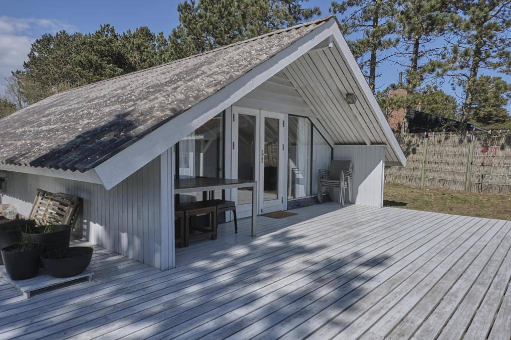 Älteres gemütliches Sommerhaus mit Meerblick und in der Nähe eines guten Strandes in Dråby Strand, Ebeltoft