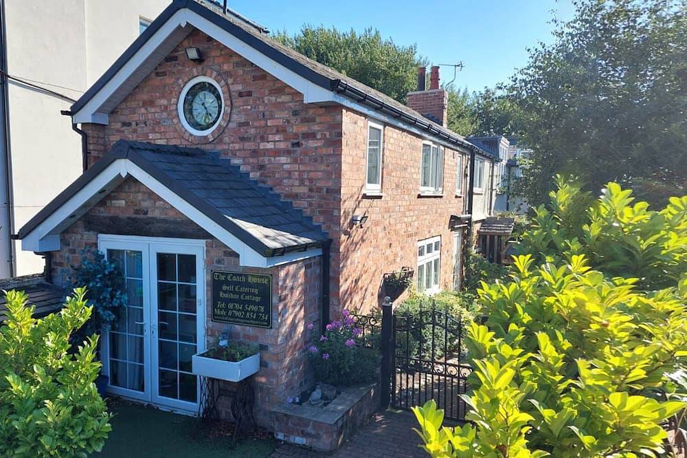 The Coach House Holiday Cottage in Southport in Southport (Merseyside), Merseyside