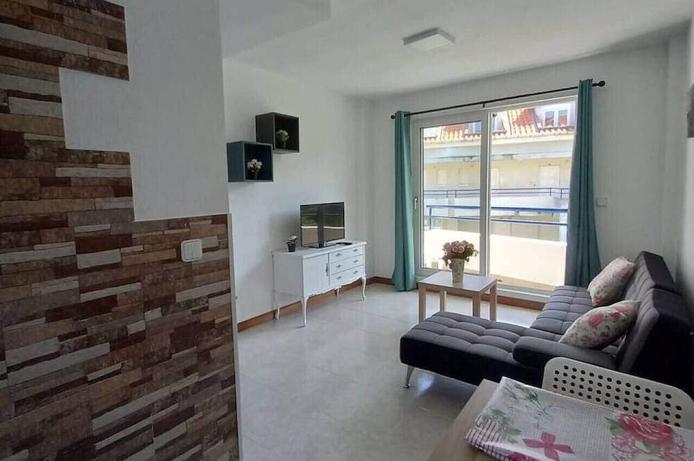 Entire apartment, Junto a la playa - El Encinar 4407 in Arnuero, Cantabrian Coast
