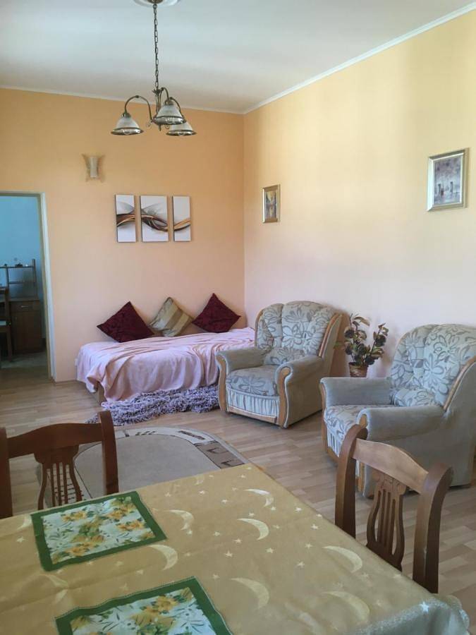 Apartament wakacyjny dla 3 osób, z widok i ogród w Karlowe Wary