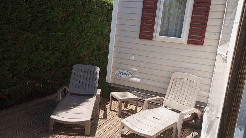 Camping pour 8 personnes, avec jacuzzi ainsi que piscine et jardin à Parentis-en-Born - 3