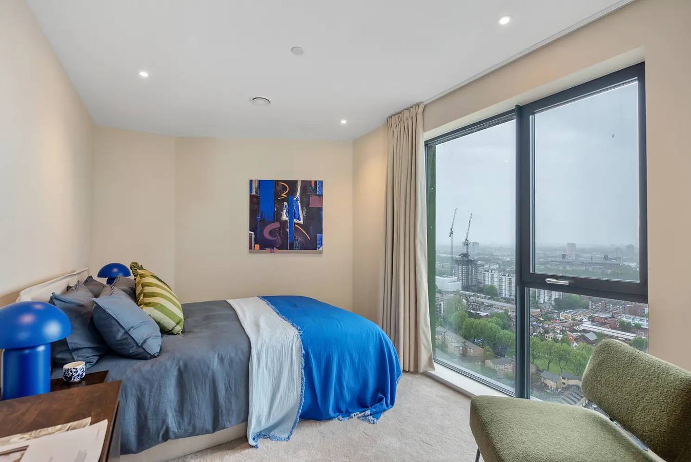 Ganze Wohnung, Ferienwohnung für 4 Personen mit Balkon in Tower Hamlets, London