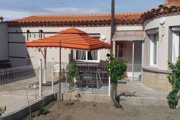 Location de vacances pour 9 personnes, avec jacuzzi et jardin à Saint-Laurent-de-la-Salanque