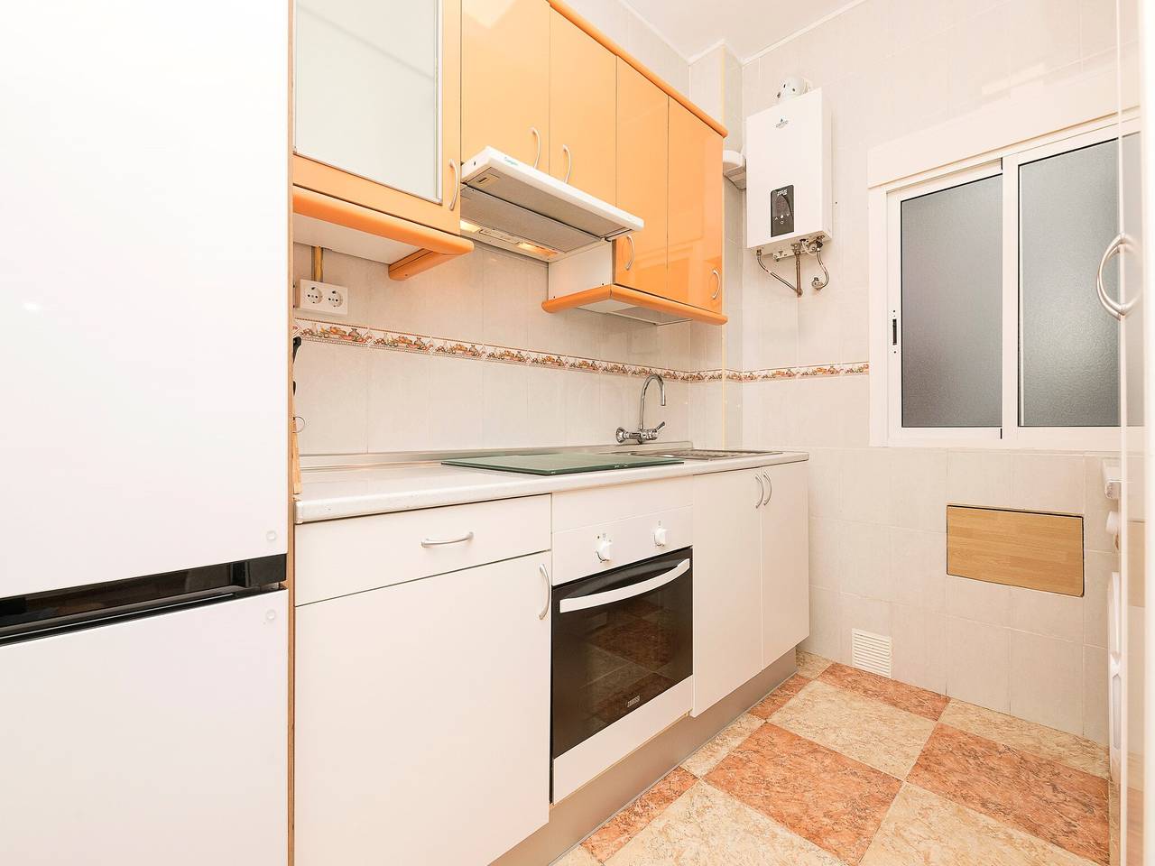 Apartamento entero, Velbar - Apartamento En Cádiz. Wifi Gratis in Playa La Victoria, Cádiz