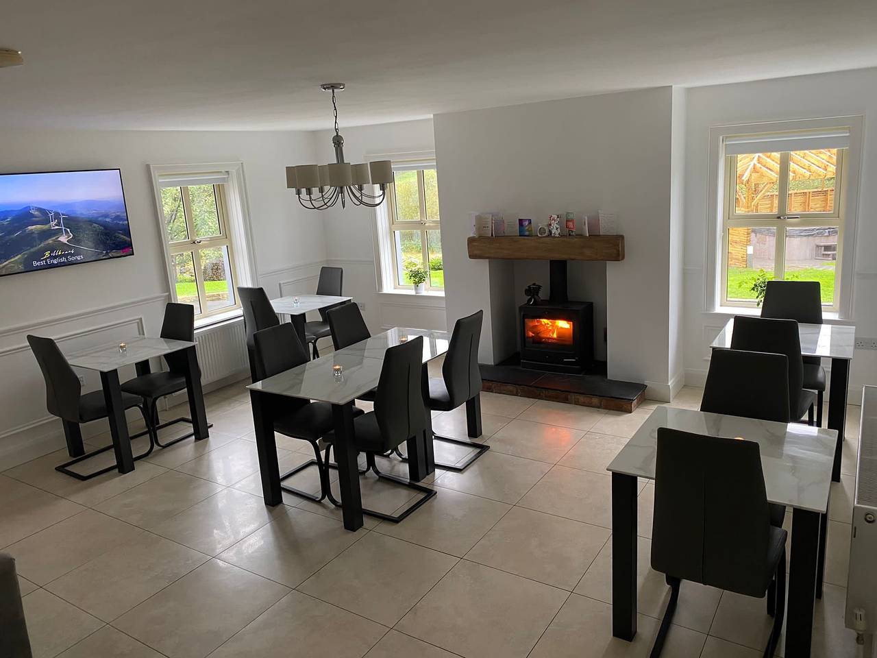 Rostrevor Valley House -Mountainside Hot Tub View in County Down